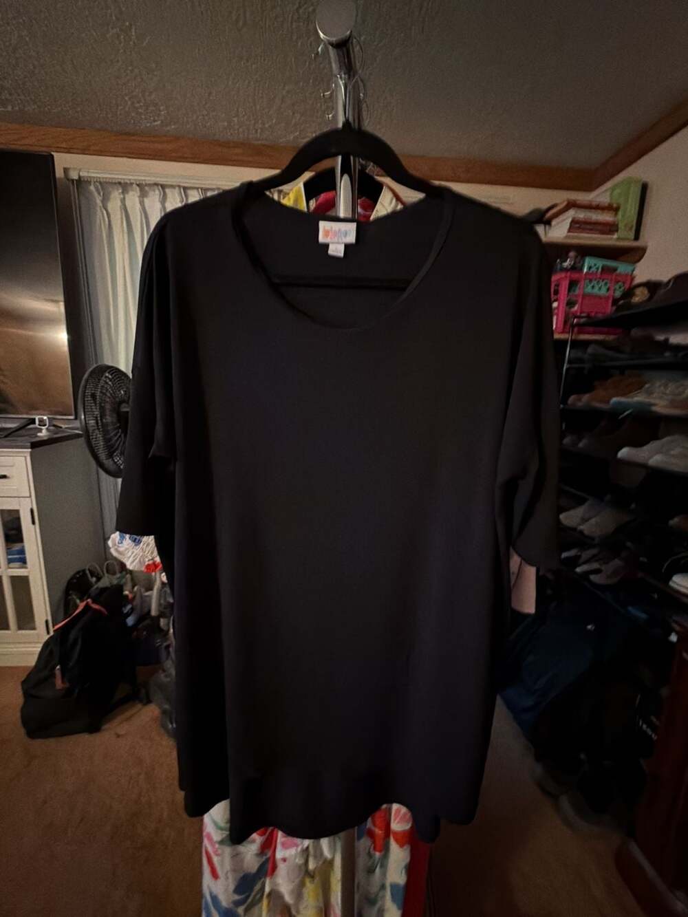 LuLaRoe Black Irma Scoop Neck Short Sleeve Tunic Top
